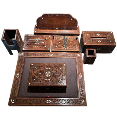 طقم مكتب بني حفر صدف 8 قطع